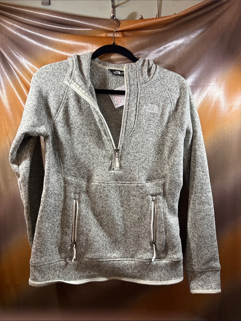 The North Face Women's Heather Gray Half-Zip Pullover Hoodie 137